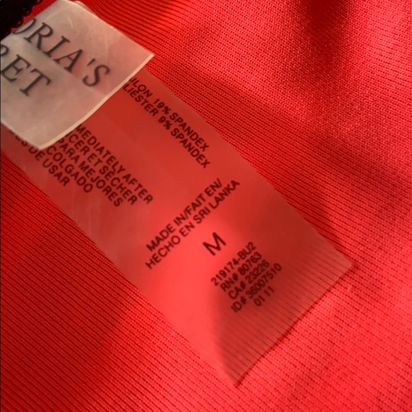 Victoria Secret bikini - Picture 8 of 10